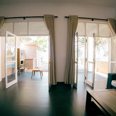 Lankahuts Villa Negombo Buitenkant foto